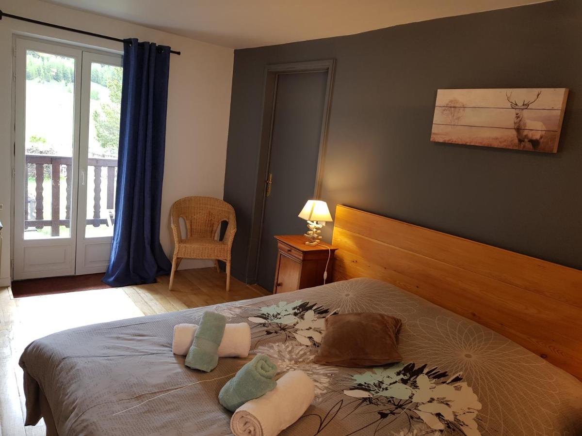 La Girandole Chambre D'Hotes Et Location D'Appartement Арв'є Екстер'єр фото