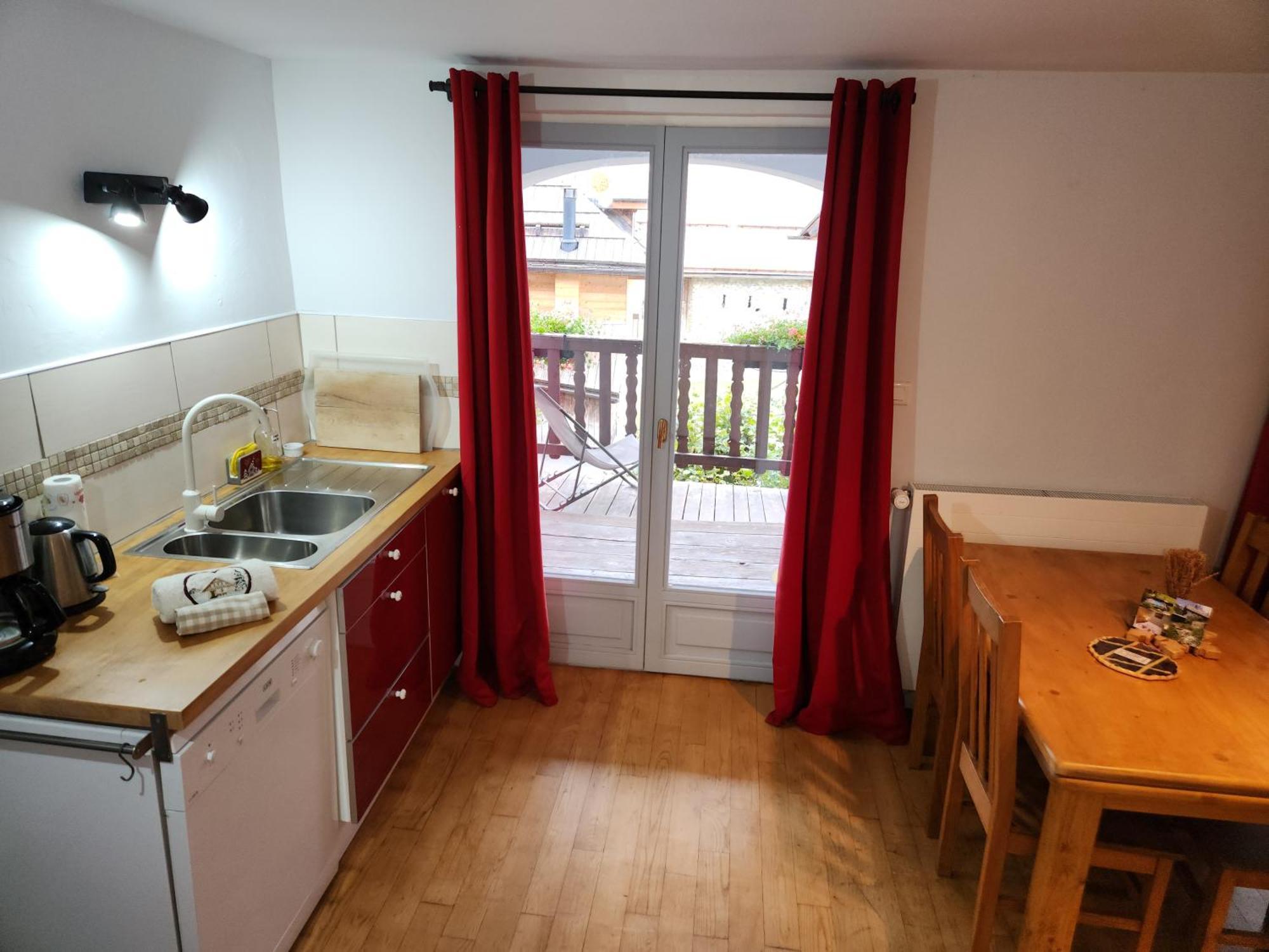 La Girandole Chambre D'Hotes Et Location D'Appartement Арв'є Екстер'єр фото