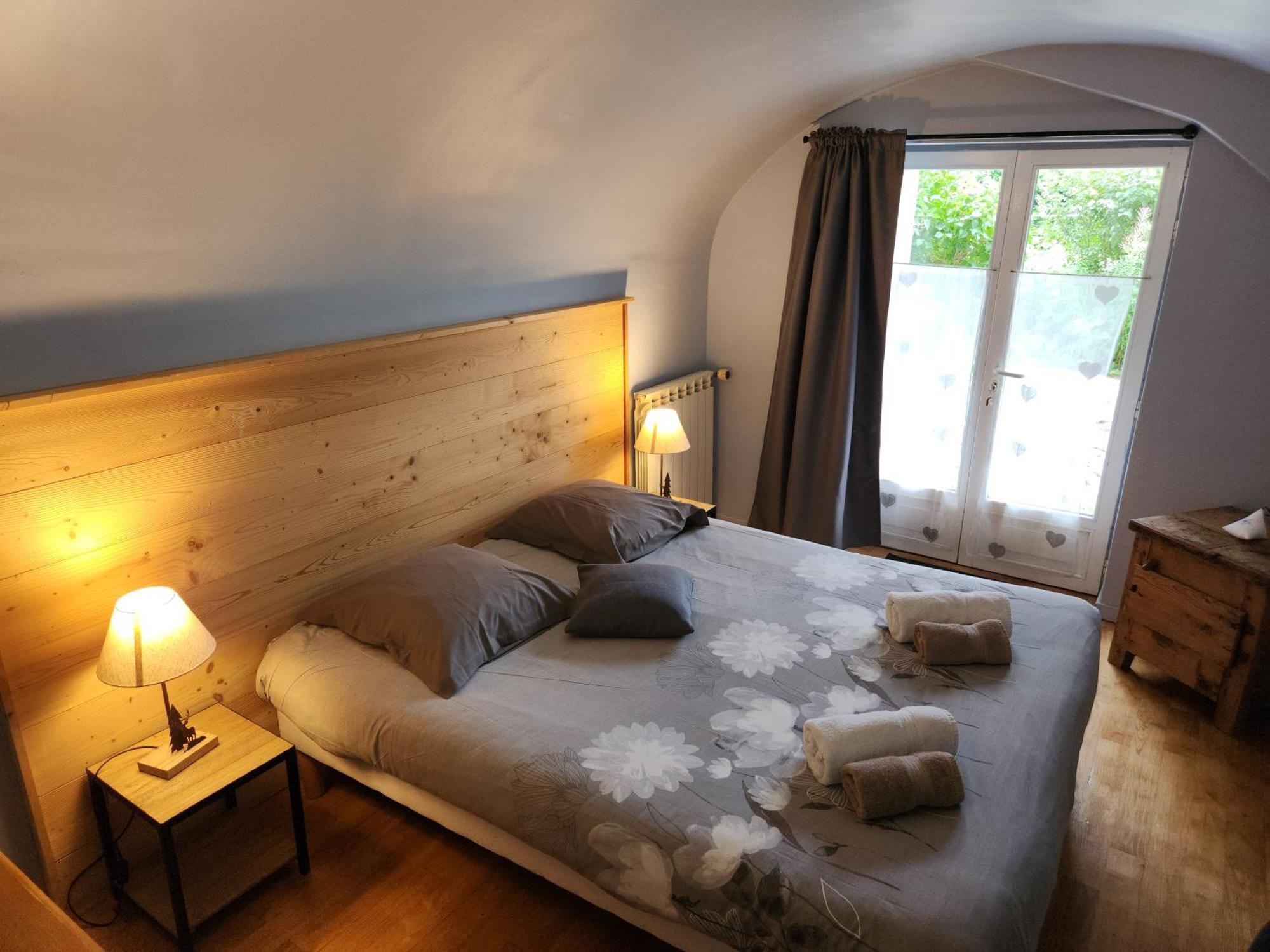 La Girandole Chambre D'Hotes Et Location D'Appartement Арв'є Екстер'єр фото