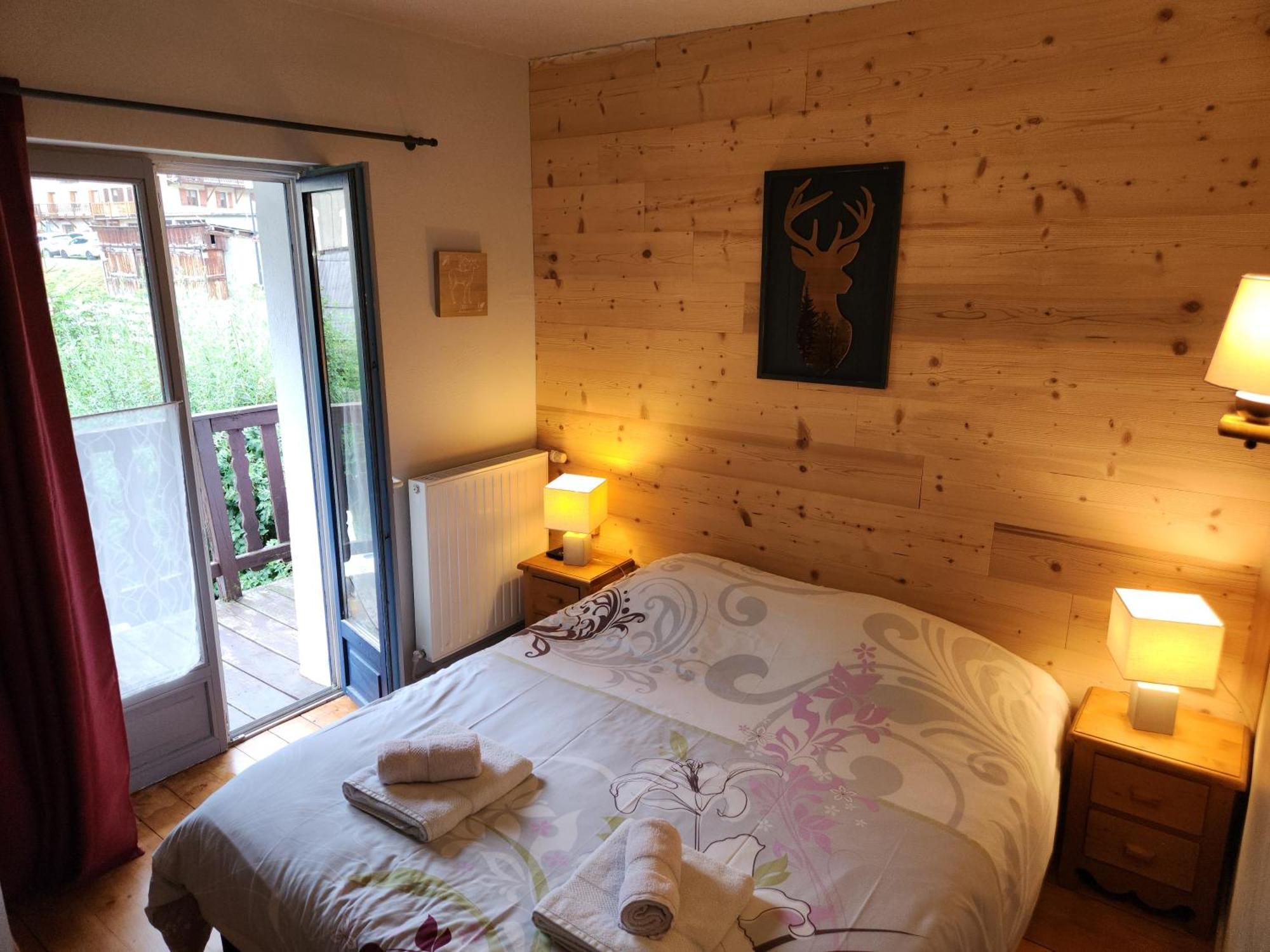 La Girandole Chambre D'Hotes Et Location D'Appartement Арв'є Екстер'єр фото