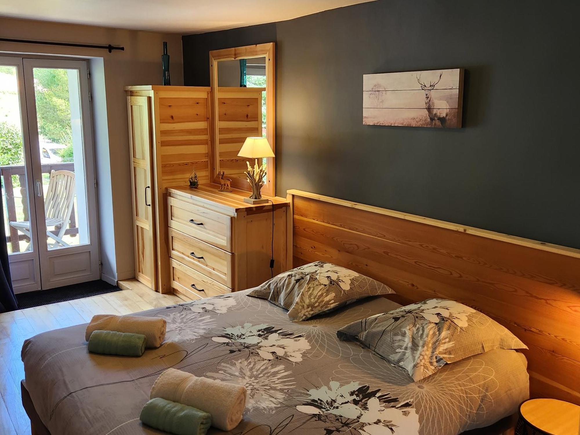 La Girandole Chambre D'Hotes Et Location D'Appartement Арв'є Екстер'єр фото